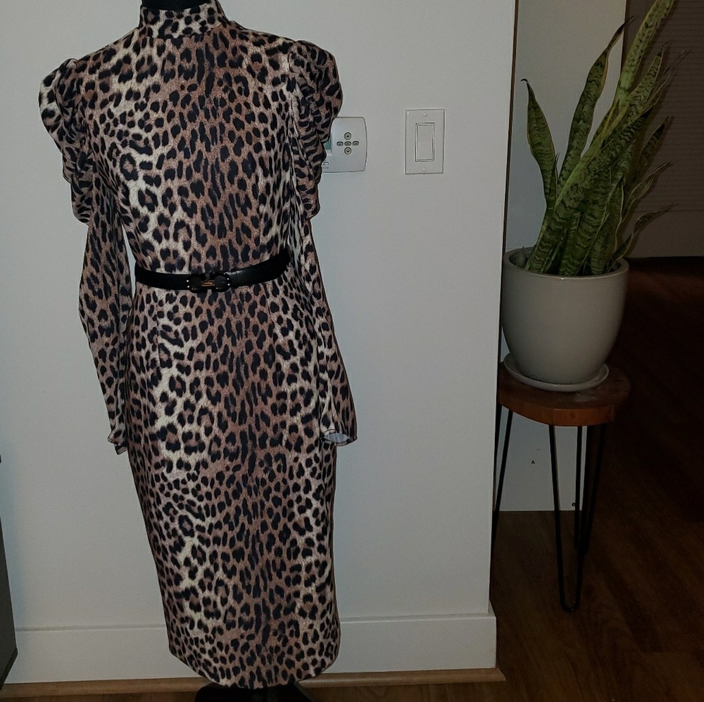 Alston Gray NWT Leopard Print Dress. - Picture 6 of 7